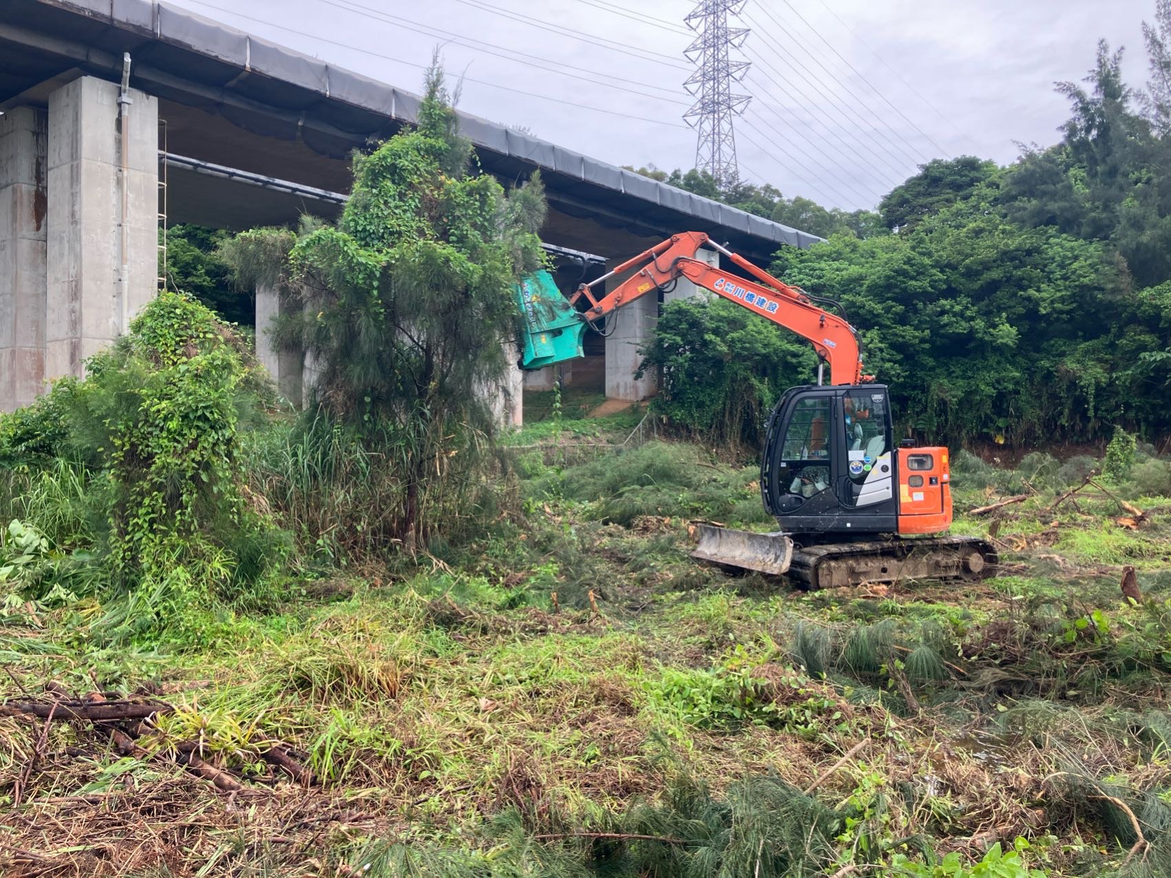 屋嘉高架橋ヤード造成工事